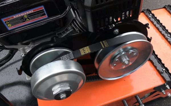 Снегокат СОБОЛЬ (Ижтехмаш), двигатель LIFAN 8 л.с., вариатор TAV2-40 | Мототека