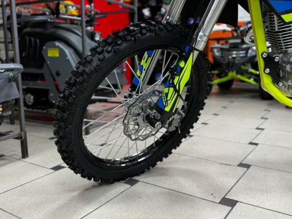 Мотоцикл кроссовый / эндуро Upbeat (Апбит) CB300/DB300 лимонный зелёный | Мототека